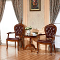 Chaise de salle à manger traditionnelle sculptée en cuir
